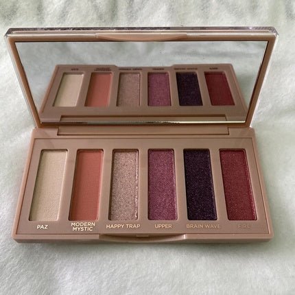 Urban Decay x Smiley Naked Mini Eyeshadow Palette Chill Happy - New in Box - Maison des fragrances