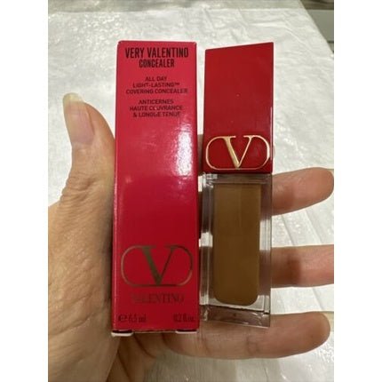 Valentino Very Valentino Concealer Dr2 Deep Rose 0.2 Oz - Maison des fragrances