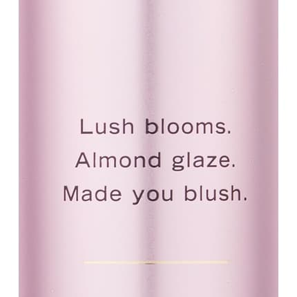 Victoria's Secret Velvet Petals Body Mist - Perfume with Notes of Lush Eau de Parfum (EDP) Femme - Maison des fragrances