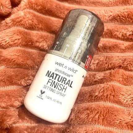Wet N Wild Photo Focus Setting Spray with Hydrating Formula - Maison des fragrances